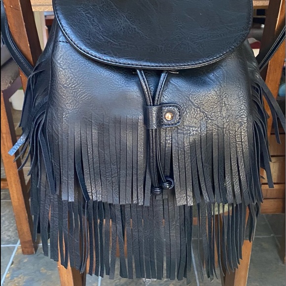 Tassel back pack black